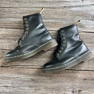 Vegan Dr.Marten’s size 5